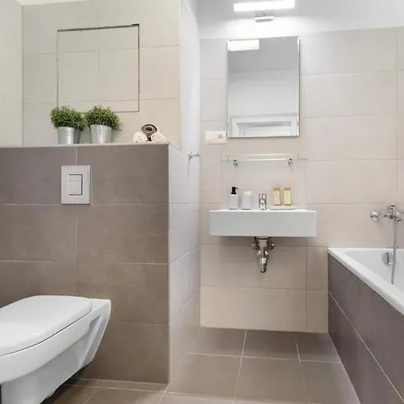 Daire Sunflower - Modern Large Charming With Balcony