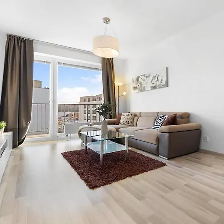Sunflower - Modern Large Charming With Balcony Daire Bratislava