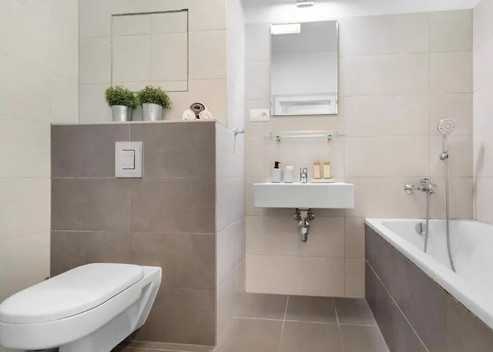 Apartamento Sunflower - Modern Large Charming With Balcony