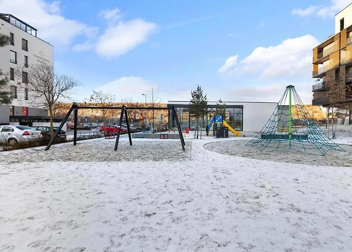 Sunflower - Modern Large Charming With Balcony Appartement Bratislava